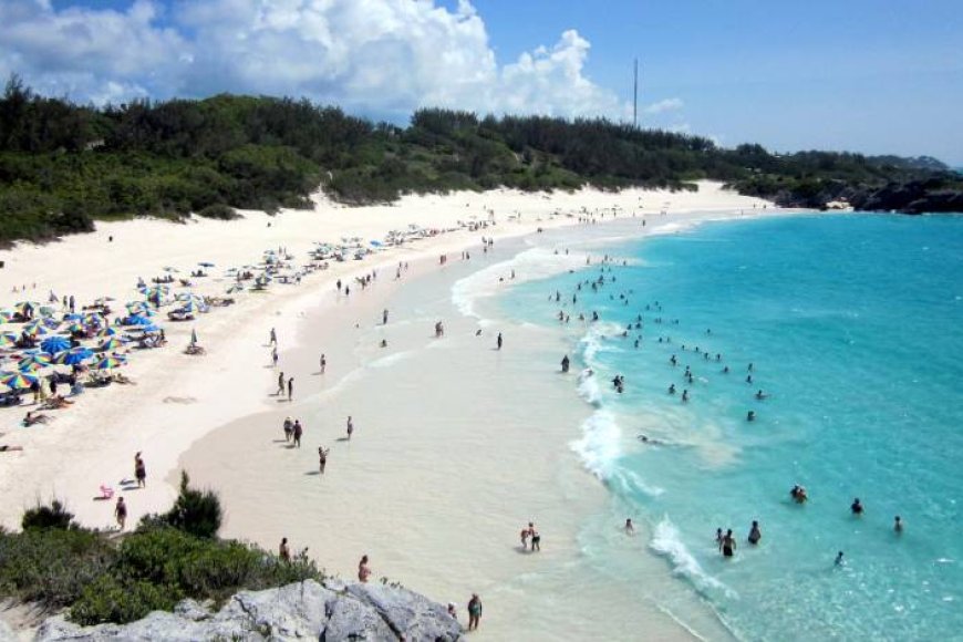 18. Horseshoe Bay, Bermuda