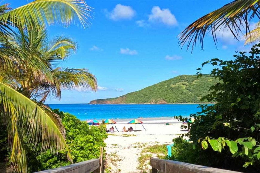 21. Flamenco Beach, Puerto Rico