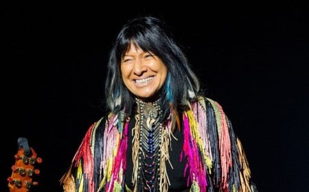 Buffy Sainte Marie Net Worth 2025, Explore the Fortune of  Legendary Musician
