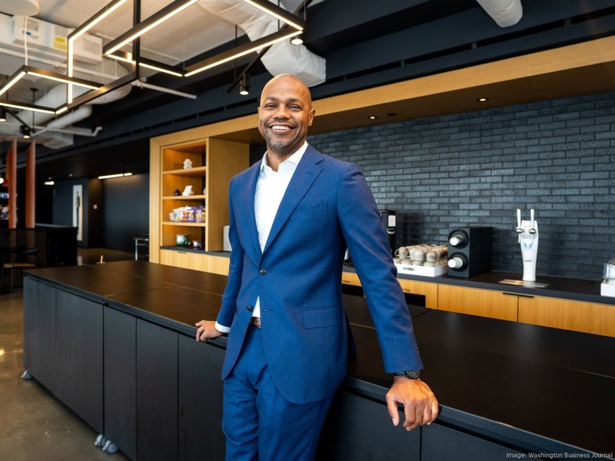 Meet Nasir Qadree: The Investor Who Sold His Coffee Shop and Raised $186 Million to Disrupt Venture Capital